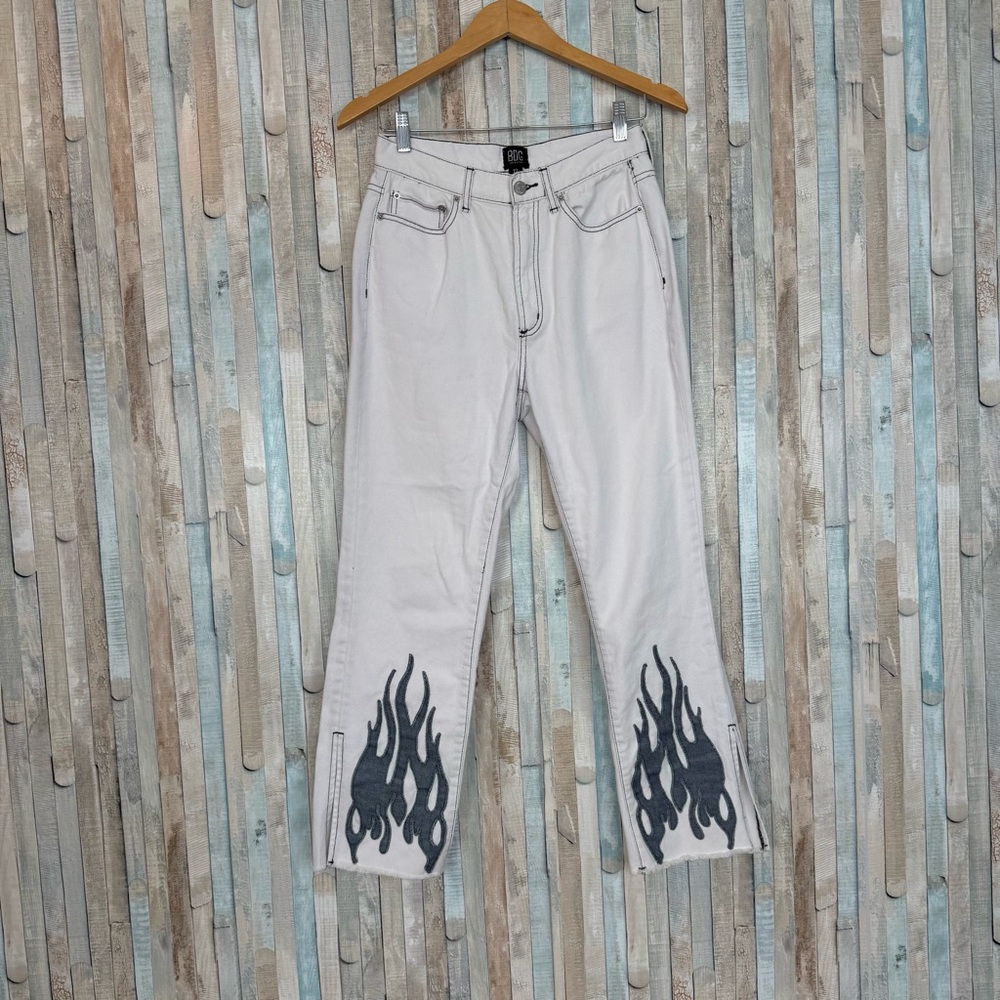 Urban Outfitters‎ 27 BDG Skylar Split Hem Ankle Slim Flare Jean White Flame